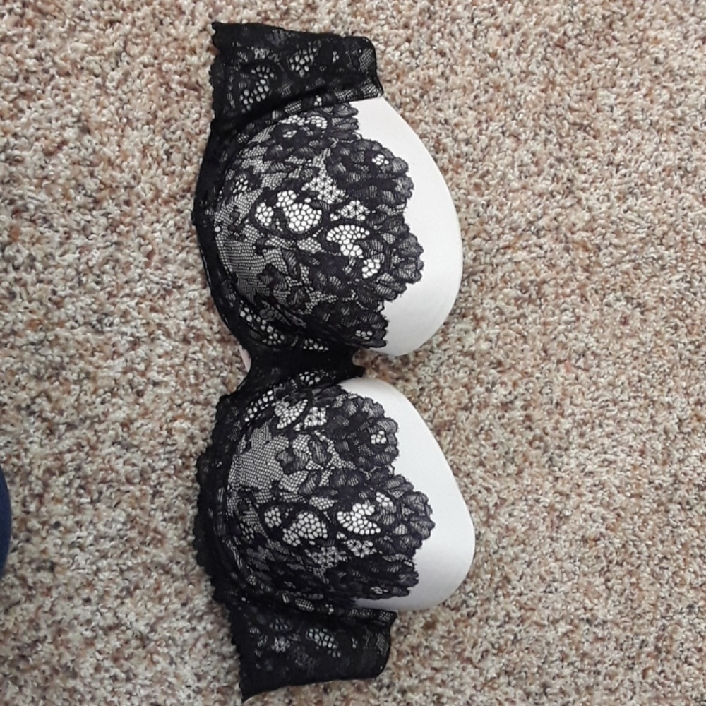 Like New Victorias Secret Bra